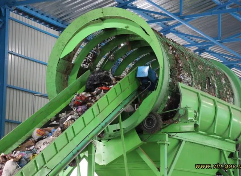Employees of Bar Machine Building Plant PJSC have completed the installation of equipment for the waste sorting complex of the Illinets Territorial Community — Photo 5