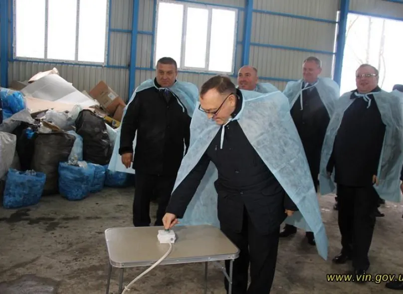 Employees of Bar Machine Building Plant PJSC have completed the installation of equipment for the waste sorting complex of the Illinets Territorial Community — Photo 8