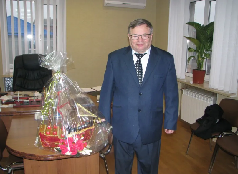 Поздравление с юбилеем - 70 лет председателю правления ЧАО "Барский машзавод" от коллектива — Фото 3